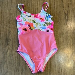 cute floral one piece swimsuit
brand coral reef swimwear
size youth 10/11